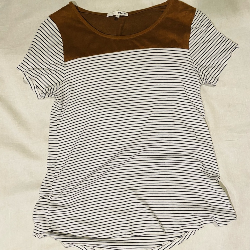 black and white stripped top medium